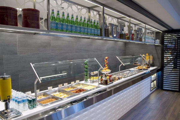 Hilton Montreal Laval image 12